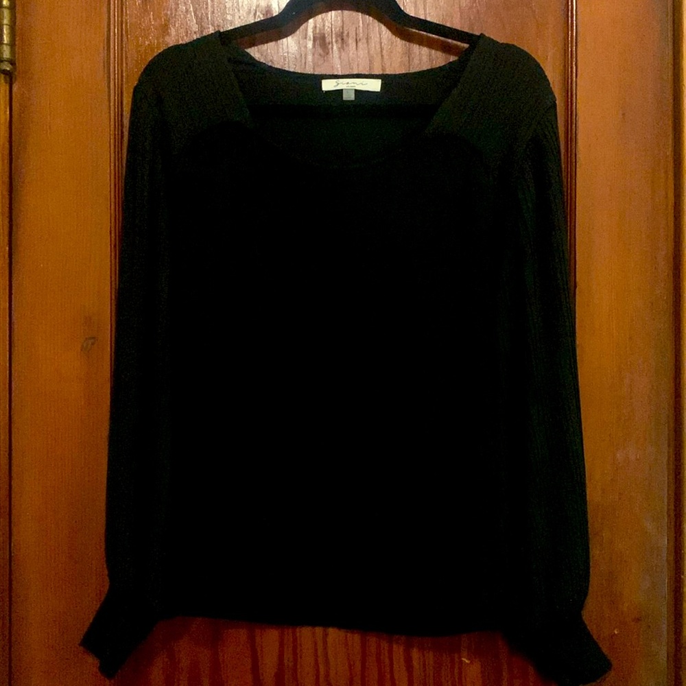 Sioni Milano Womens long sleeve sweater, blouse details, never worn. Sz L.